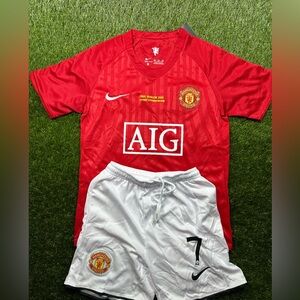 Retro Ronaldo  Red Manchester United Jersey with White Shorts kids set